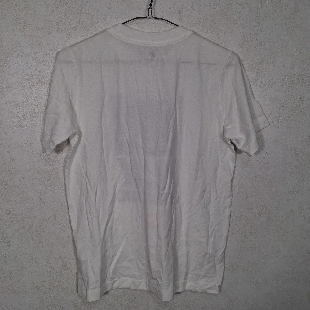 Nike T-Shirt‎ Kids Large White Play Attention Football Graphic IB8331-121